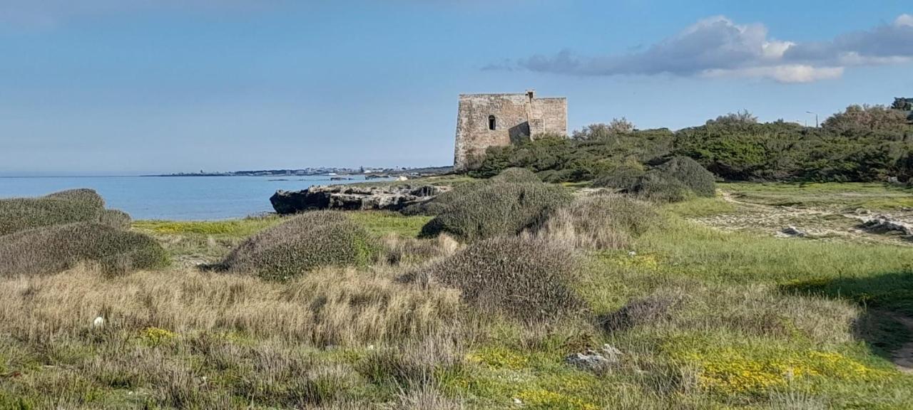 Villino Il Melograno Villa Torre Specchia Ruggeri Exteriör bild